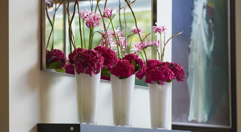 The Fitzwilliam Hotel Дъблин Екстериор снимка Flower arrangement