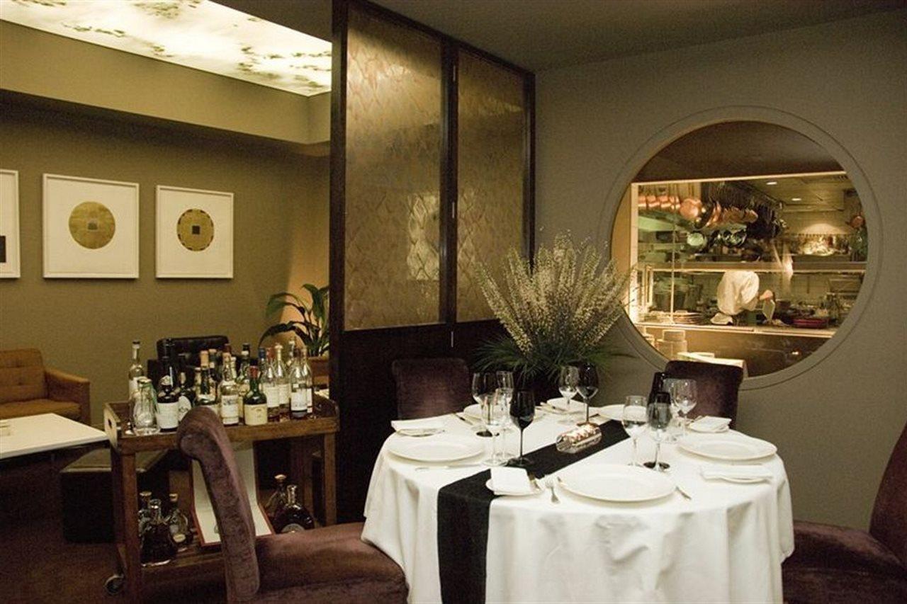 The Fitzwilliam Hotel Дъблин Екстериор снимка Interior of the restaurant