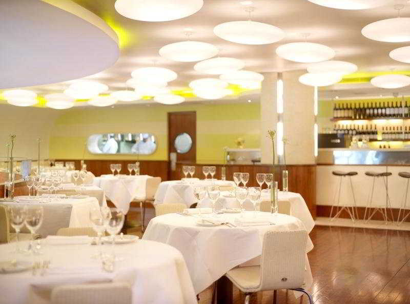 The Fitzwilliam Hotel Дъблин Екстериор снимка Interior of the restaurant